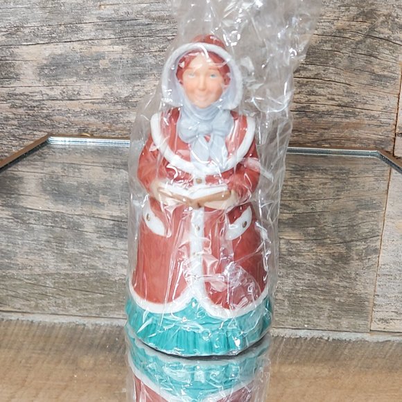 1993 Lady Daphne Dickens' Caroler Bell Ornament - Hallmark Special Edition - Picture 9 of 9